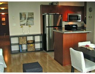 Photo 9: 1201 2733 CHANDLERY Place in Vancouver: Fraserview VE Condo for sale in "RIVER DANCE" (Vancouver East)  : MLS®# V673302