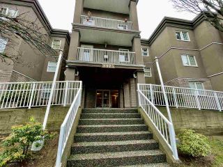 Photo 2: 213 2375 SHAUGHNESSY Street in Port Coquitlam: Central Pt Coquitlam Condo for sale in "Connamara Place" : MLS®# R2525251