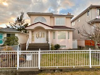 Photo 1: 21 N GROSVENOR Avenue in Burnaby: Capitol Hill BN House for sale (Burnaby North)  : MLS®# R2764753