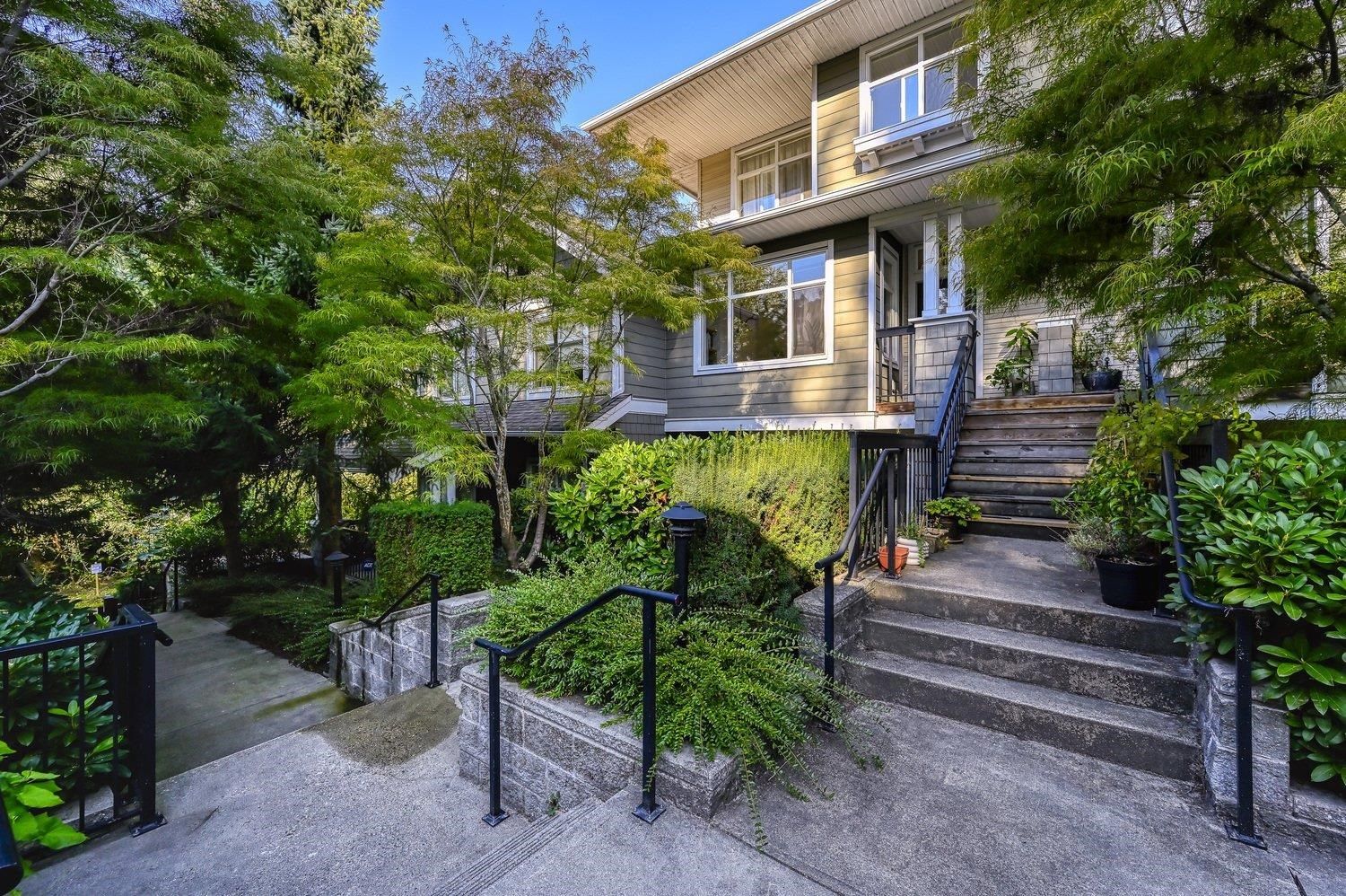 Main Photo: 73 6878 SOUTHPOINT Drive in Burnaby: South Slope Townhouse for sale in "CORTINA" (Burnaby South)  : MLS®# R2816818