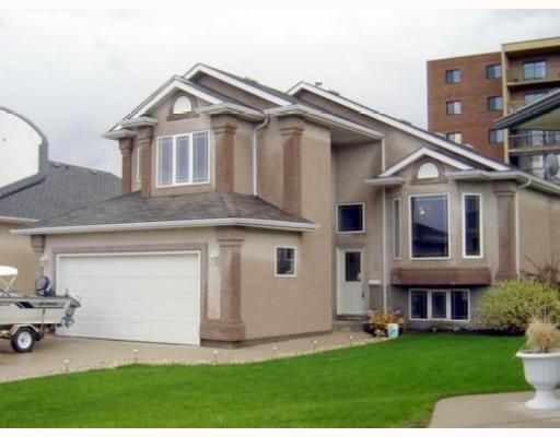 Main Photo: 71 AMANDA Crescent in WINNIPEG: West Kildonan / Garden City Residential for sale (North West Winnipeg)  : MLS®# 2910316