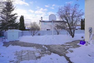 Photo 32: 10 Douglas Lawrence Bay in Winnipeg: North Kildonan Residential for sale (3G)  : MLS®# 202304582