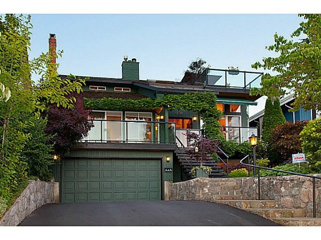 Main Photo: 4130 ST PAULS AV in North Vancouver: Upper Lonsdale House for sale : MLS®# V1037997