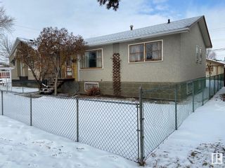 Photo 2: 4642 114 Avenue NW in Edmonton: Zone 23 House for sale : MLS®# E4330879