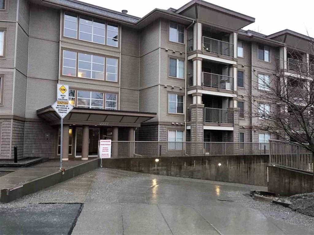 Main Photo: 301 45567 YALE ROAD in : Chilliwack W Young-Well Condo for sale : MLS®# R2328053