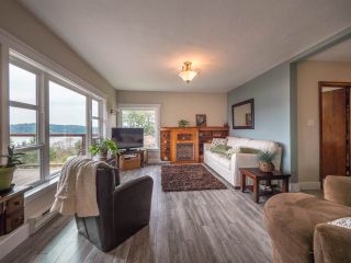 Photo 8: 588 N FLETCHER Road in Gibsons: Gibsons & Area House for sale (Sunshine Coast)  : MLS®# R2254074