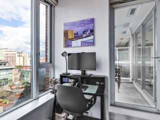 Photo 6: 705 550 TAYLOR Street in Vancouver: Downtown VW Condo for sale in "THE TAYLOR" (Vancouver West)  : MLS®# R2880768