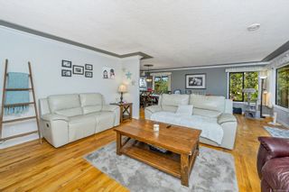 Photo 5: 937 Shirley Rd in Esquimalt: Es Kinsmen Park House for sale : MLS®# 950434