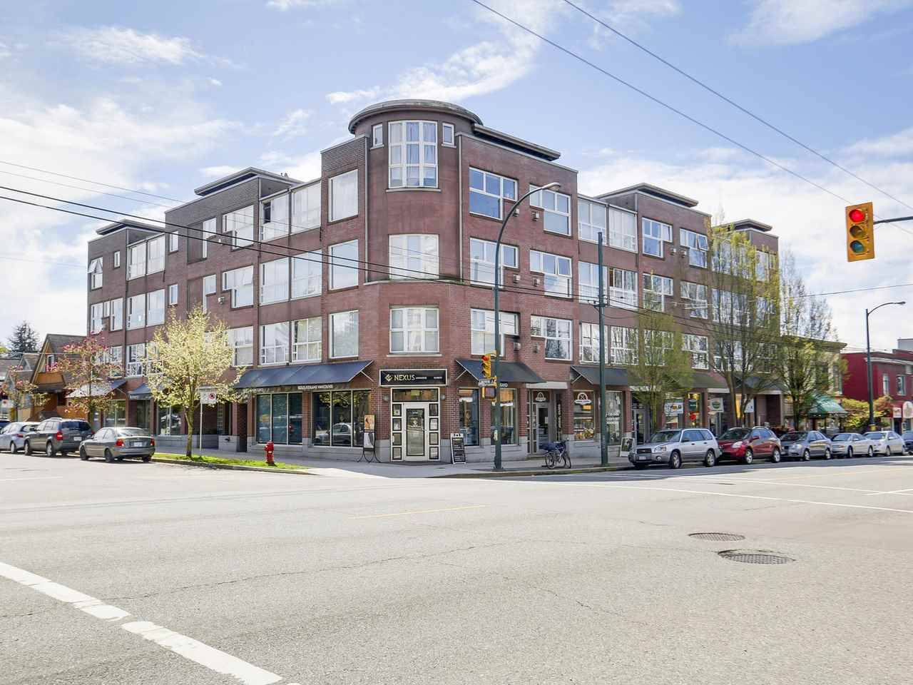 Main Photo: 303 2025 STEPHENS Street in Vancouver: Kitsilano Condo for sale in "STEPHENS COURT" (Vancouver West)  : MLS®# R2161721