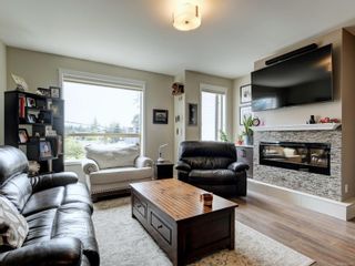 Photo 8: 660 Wagar Ave in Langford: La Mill Hill Row/Townhouse for sale : MLS®# 905070