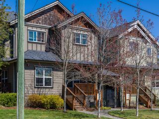 Photo 1: 104 584 Rosehill St in Nanaimo: Na Central Nanaimo Row/Townhouse for sale : MLS®# 886756