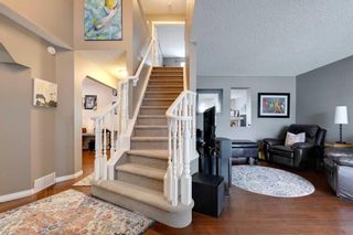 Photo 3: 35 Cougarstone Landing SW in Calgary: Cougar Ridge Detached for sale : MLS®# A2063797