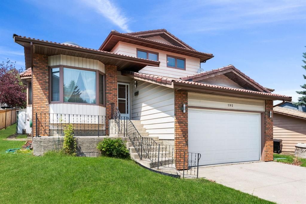 Main Photo: 195 Edenwold Drive NW in Calgary: Edgemont Detached for sale : MLS®# A1132581