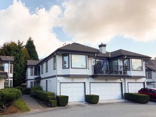 Photo 2: 19 15840 84 Avenue in Surrey: Fleetwood Tynehead Townhouse for sale in "Fleetwood Gables" : MLS®# R2625644
