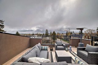 Photo 2: 3002 18 Street SW in Calgary: South Calgary Semi Detached (Half Duplex) for sale : MLS®# A2124520
