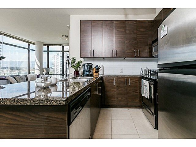 Photo 2: Photos: 1104 2345 MADISON Avenue in Burnaby: Brentwood Park Condo for sale in "OMA TOWER 1" (Burnaby North)  : MLS®# V1141068