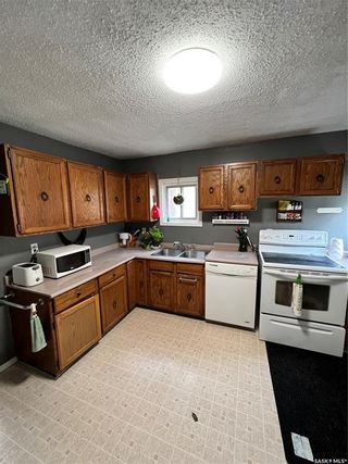 Photo 8: 1129 F Avenue North in Saskatoon: Caswell Hill Residential for sale : MLS®# SK920522
