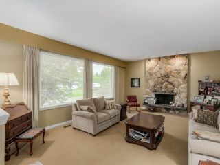 Photo 2: 691 COLINET Street in Coquitlam: Central Coquitlam House for sale : MLS®# R2104766