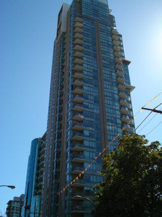 Photo 1: 2207 1308 HORNBY STREET in Vancouver: Downtown VW Condo for sale (Vancouver West)  : MLS®# R2109825