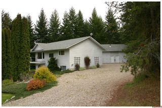 Photo 1: 2454 Leisure Road in Blind Bay: Shuswap Lake Estates House for sale : MLS®# 10047025