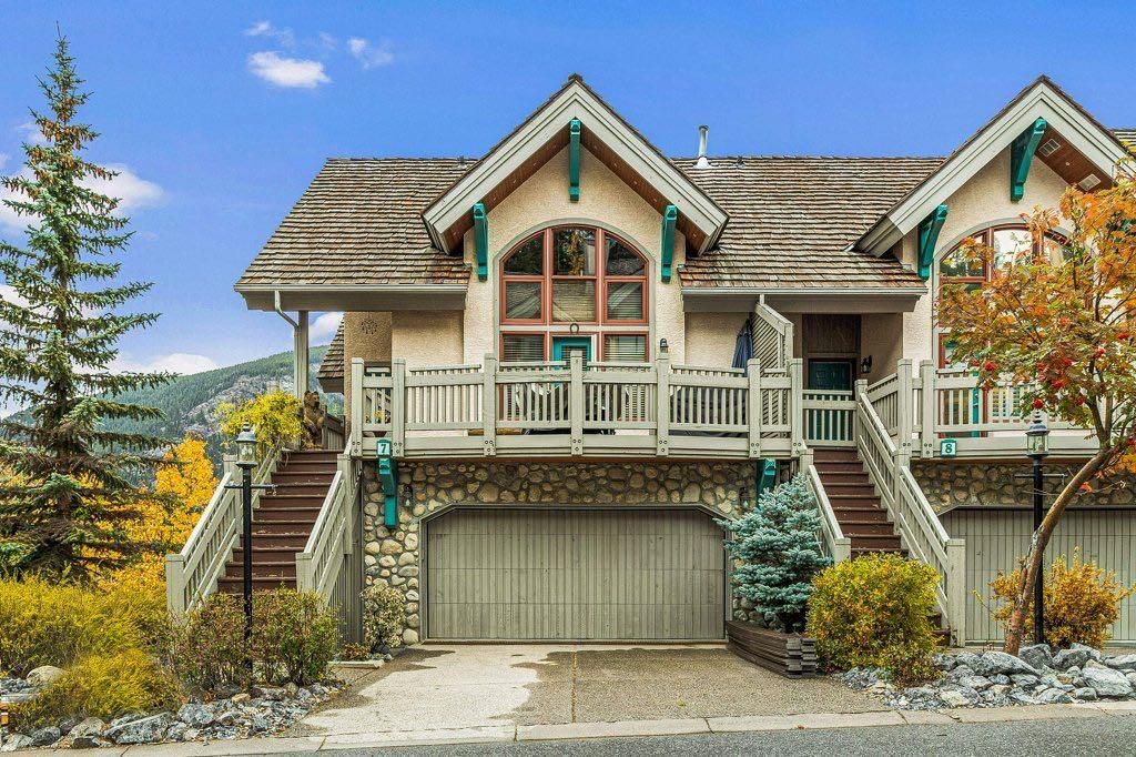 Main Photo: 7 Antelope Lane: Banff Row/Townhouse for sale : MLS®# A2087933