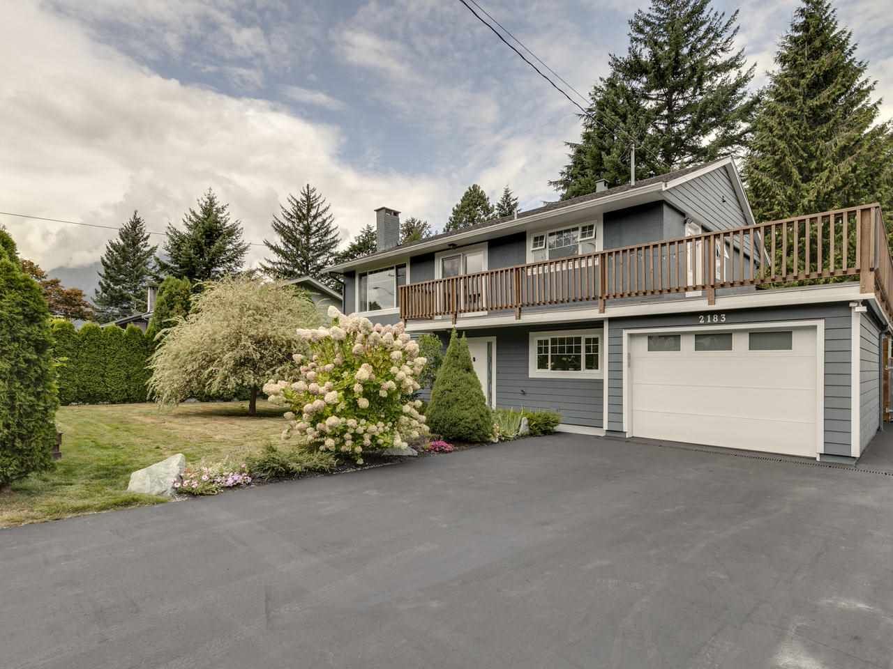 Main Photo: 2183 SKYLINE Drive in Squamish: Garibaldi Highlands House for sale in "Garibaldi Estates" : MLS®# R2403833