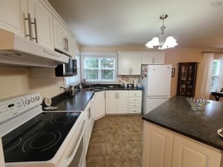 Photo 5: 421 Pleasant Street in Truro: 104-Truro / Bible Hill Residential for sale (Northern Region)  : MLS®# 202222891