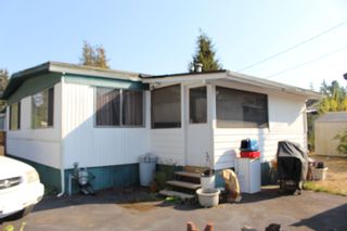 Photo 2: 111 3031 200 Street in Langley: Brookswood Langley Manufactured Home for sale in "CEDAR CREEK" : MLS®# R2730041
