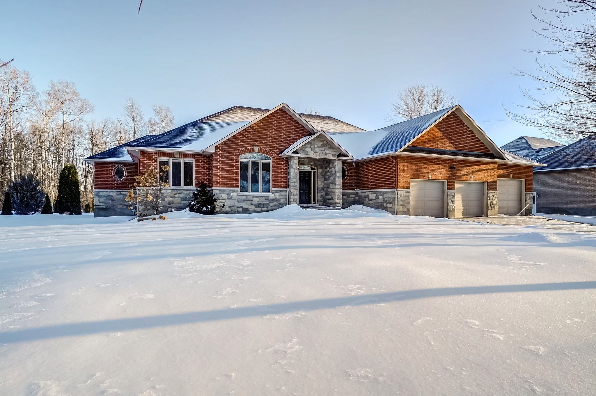 Main Photo: 6800 Pebble Trail Way in Greely: House for sale