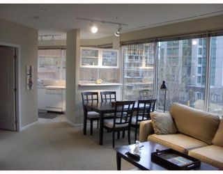 Photo 6: 304 1177 HORNBY Street in Vancouver: Downtown VW Condo for sale in "London Place" (Vancouver West)  : MLS®# V762388