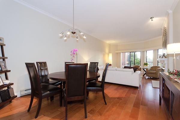 Photo 3: Photos: 102 2408 HAYWOOD Avenue in West Vancouver: Dundarave Condo for sale in "REGENCY PLACE" : MLS®# V919573