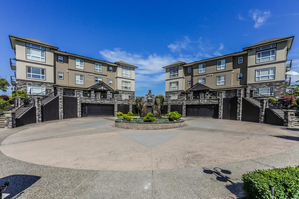 Main Photo: B101 33755 7TH Avenue in Mission: Mission BC Condo for sale in "THE MEWS" : MLS®# R2345242