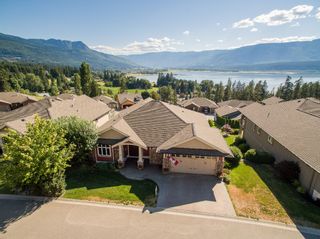Photo 1: 31 2990 Northeast 20 Street in Salmon Arm: The Uplands House for sale (NE Salmon Arm)  : MLS®# 10102161