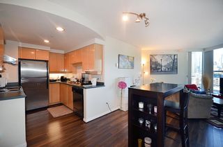 Photo 2: 1502 1009 EXPO BOULEVARD in Vancouver: Yaletown Condo for sale (Vancouver West)  : MLS®# R2135139