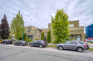 Photo 1: 689 E 20TH Avenue in Vancouver: Fraser VE Multi-Family Commercial for sale (Vancouver East)  : MLS®# C8044582