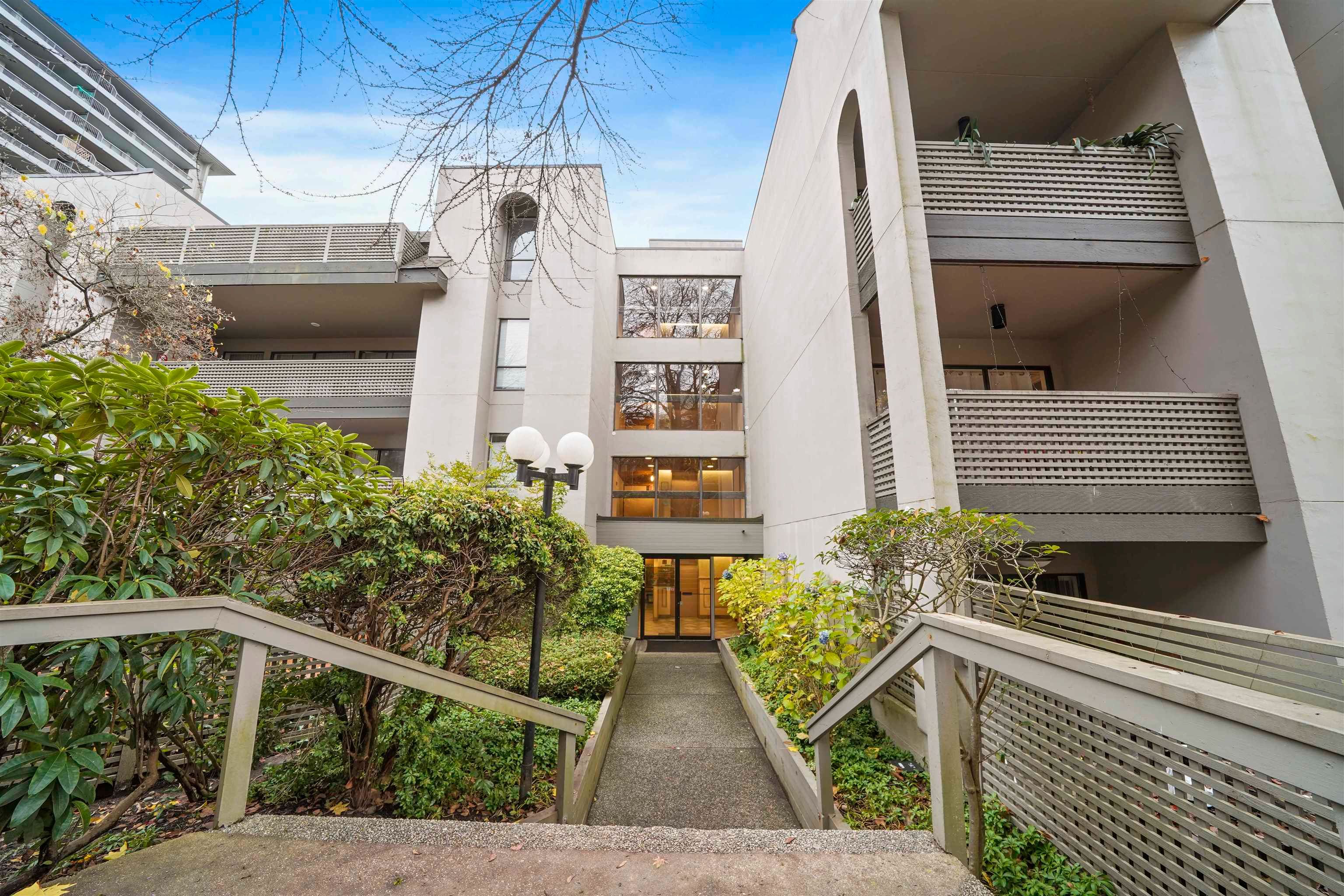 Main Photo: 212 1955 WOODWAY Place in Burnaby: Brentwood Park Condo for sale in "DOUGLAS VIEW" (Burnaby North)  : MLS®# R2632195