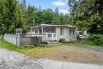 Main Photo: 17 3942 COLUMBIA VALLEY Road in Cultus Lake: Cultus Lake East Manufactured Home for sale in "Cultus Lake Village" (Cultus Lake & Area)  : MLS®# R2887108
