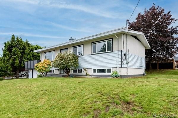 Main Photo: 1675 Grieve Ave in Courtenay: CV Courtenay City House for sale (Comox Valley)  : MLS®# 905694