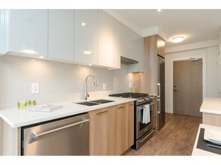 Photo 4: 1306 258 NELSON'S Court in New Westminster: Sapperton Condo for sale in "THE COLUMBIA AT BREWERY DISTRICT" : MLS®# R2472326