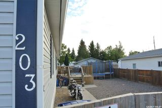 Photo 1: 203 South Railway Street West in Warman: Residential for sale : MLS®# SK826001