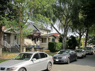Photo 2: 1529 W 64TH Avenue in Vancouver: South Granville House for sale (Vancouver West)  : MLS®# V1137202