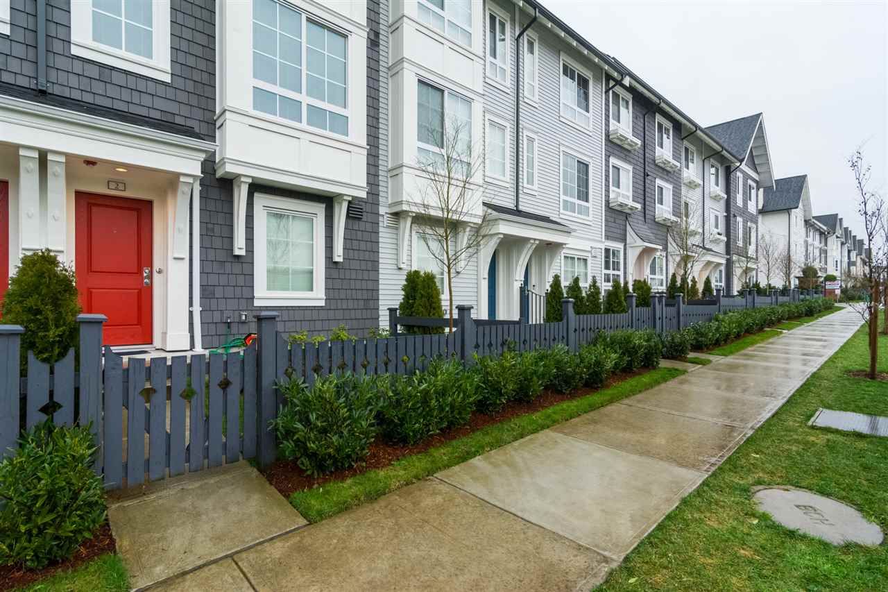 Main Photo: 2 8476 207A Street in Langley: Willoughby Heights Townhouse for sale in "YORK By Mosaic" : MLS®# R2244796