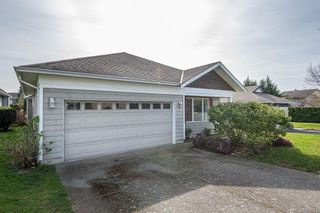 Photo 2: 7937 Simpson Rd in Central Saanich: CS Saanichton House for sale : MLS®# 898921