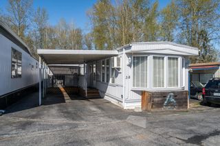 Main Photo: 38 8266 KING GEORGE Boulevard in Surrey: Bear Creek Green Timbers Manufactured Home for sale : MLS®# R2870165