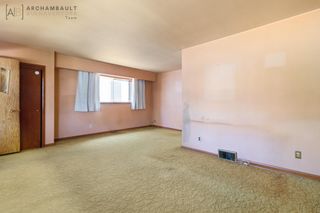 Photo 8: 396 Cathedral Avenue in Winnipeg: Sinclair Park Residential for sale (4C)  : MLS®# 202316194