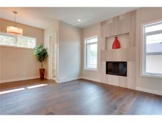 Photo 15: 3715 43 Street SW in Calgary: Glenbrook House for sale : MLS®# C4027438