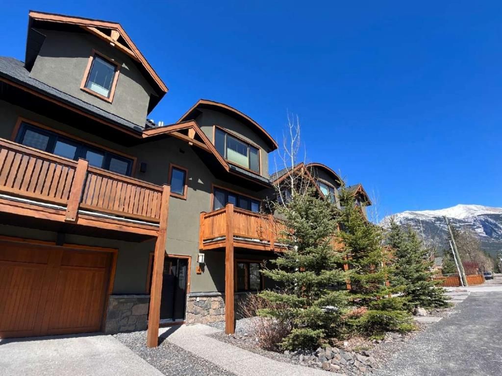 Main Photo: 4 511 6 Avenue: Canmore Row/Townhouse for sale : MLS®# A1217018