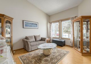 Photo 2: 111 Rivergreen Place SE in Calgary: Riverbend Detached for sale : MLS®# A1203739