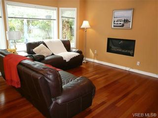 Photo 10: 885 Maltwood Terr in VICTORIA: SE Broadmead House for sale (Saanich East)  : MLS®# 711299