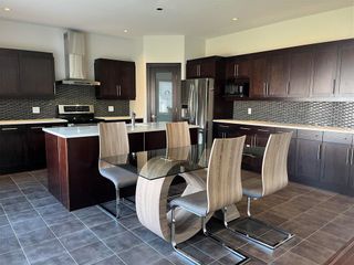 Photo 15: 116 Bridlewood Road in Winnipeg: Bridgwater Forest Residential for sale (1R)  : MLS®# 202321710